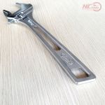 Mỏ lết Lobster UM36XG Made In Japan