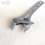 Mỏ lết Lobster UM36XG Made In Japan